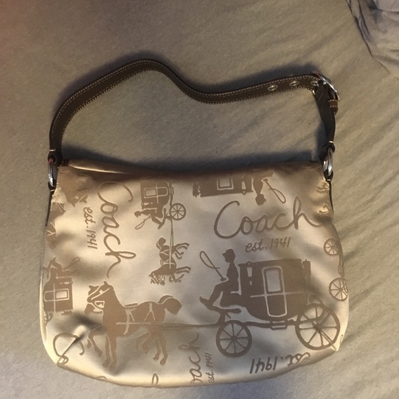 Authentic Coach purse. - Picture 2 of 5
